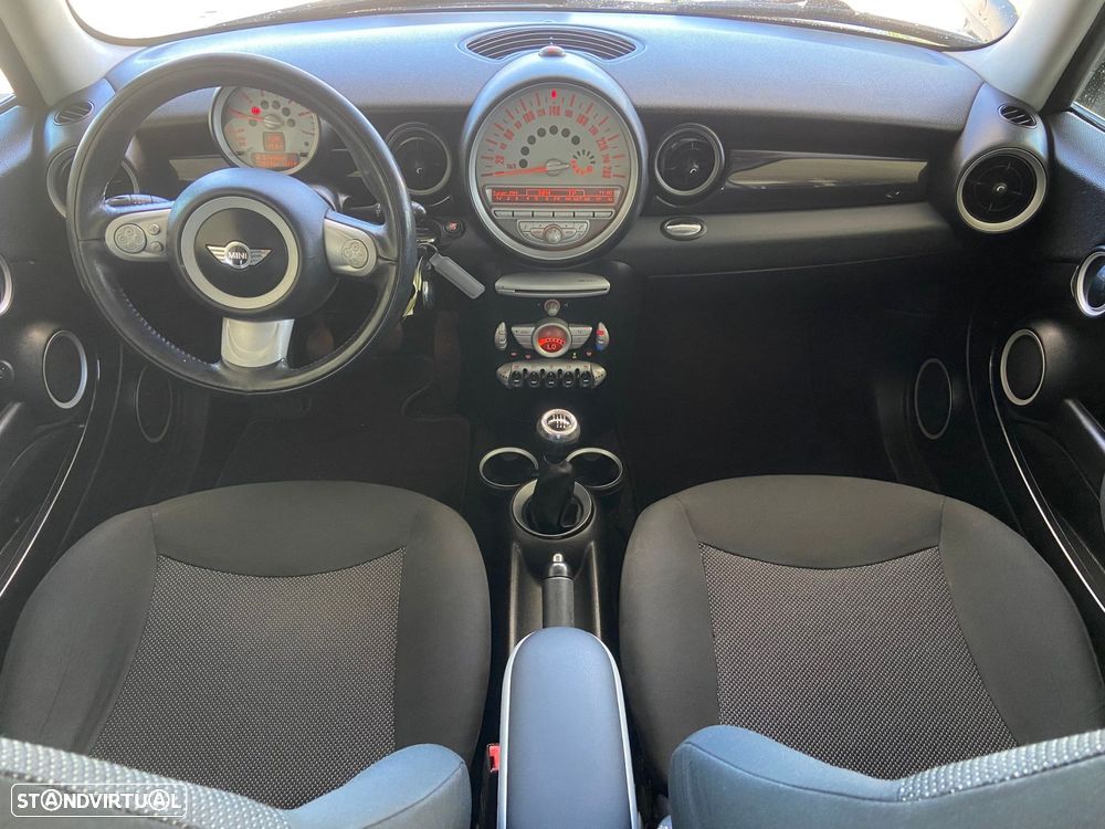 MINI 3 Portas Cooper D - 8