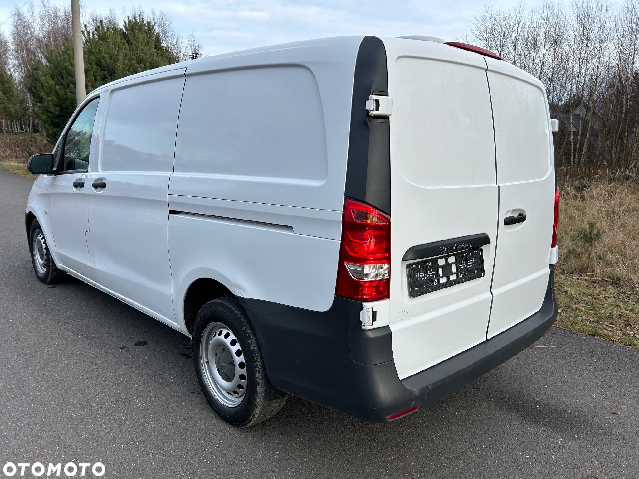 Mercedes-Benz VITO - 11