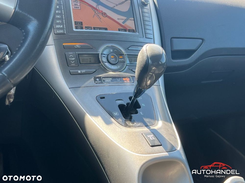 Toyota Auris - 11
