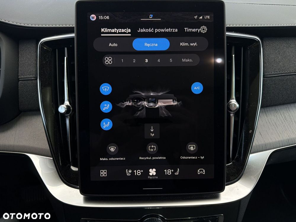 Volvo XC 90 - 22