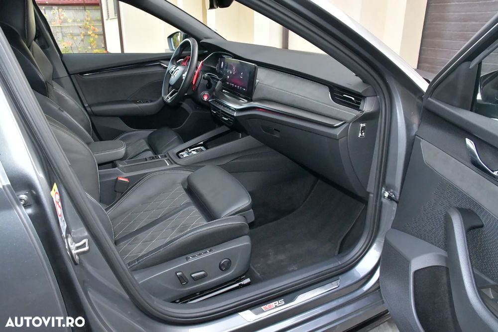 Skoda Octavia 2.0 TSI DSG RS - 12