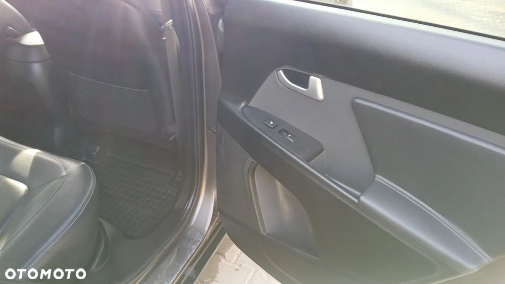 Kia Sportage 1.7 CRDI 2WD Attract - 13