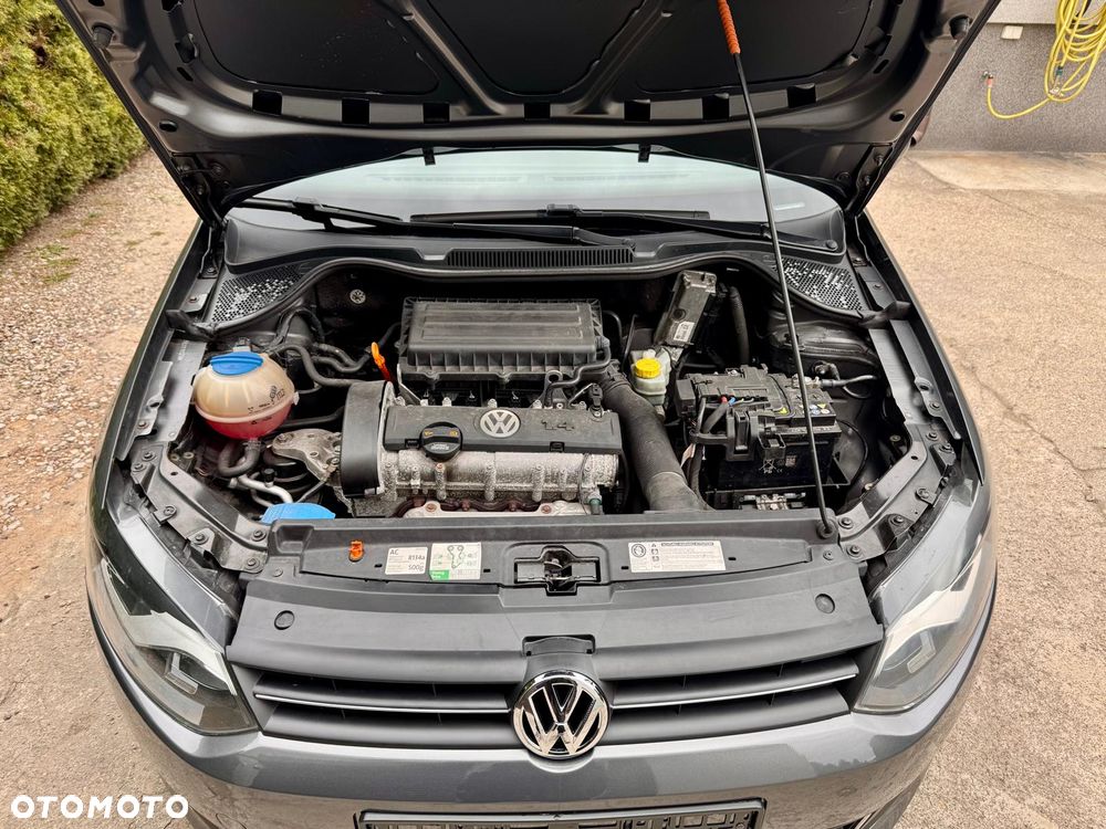 Volkswagen Polo 1.4 16V Comfortline - 12