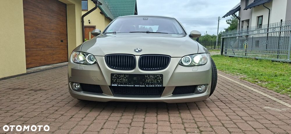 BMW Seria 3 325i - 16