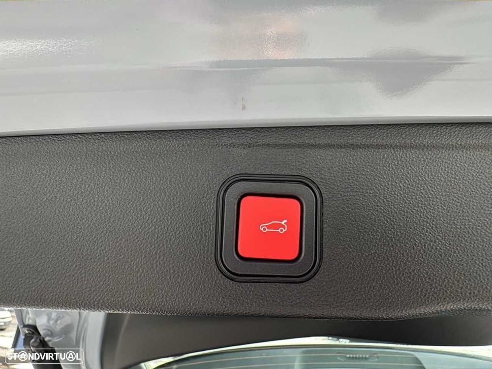 Jeep Avenger 1.2 e-Hybrid Altitude DCT - 15