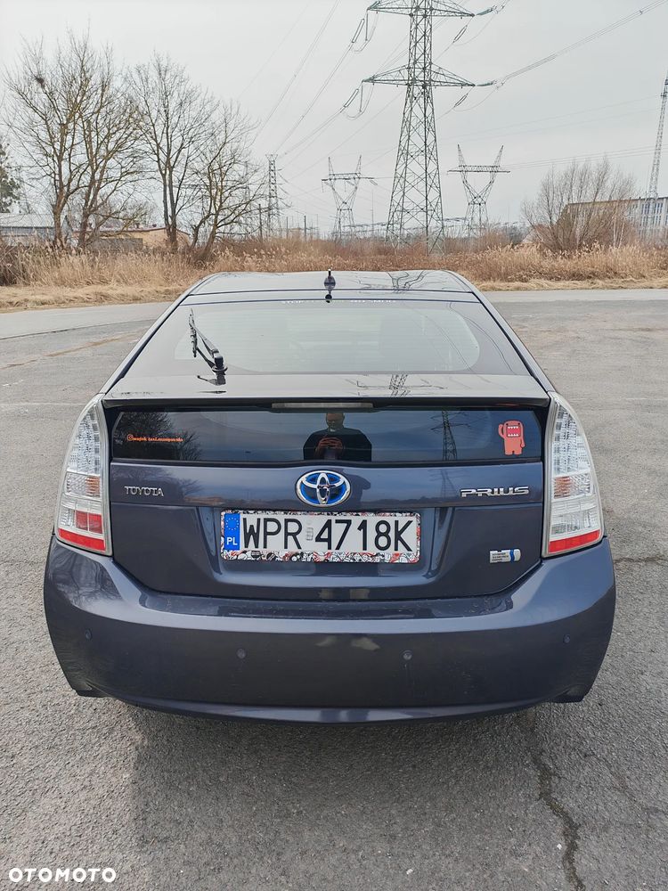 Toyota Prius - 5