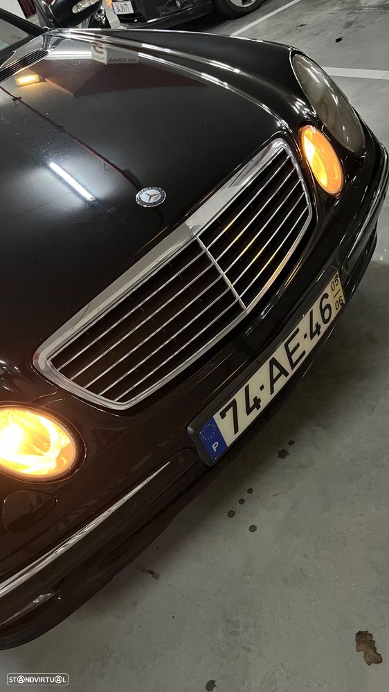 Mercedes-Benz E 220 CDI Avantgarde Aut. - 19