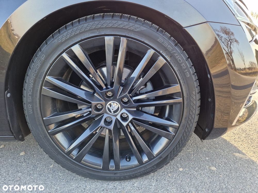 Skoda Superb 2.0 TDI 4x4 DSG L&K - 14