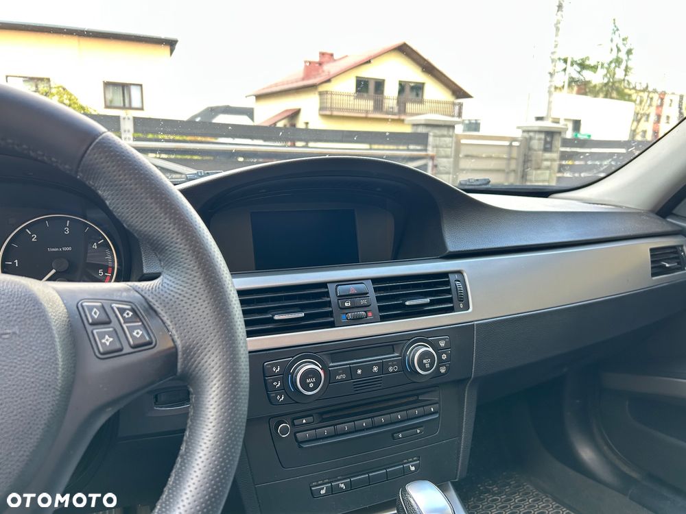 BMW Seria 3 - 17
