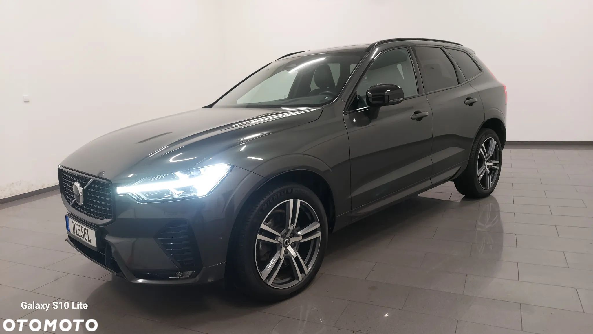 Volvo XC 60 B4 D Plus Dark - 1