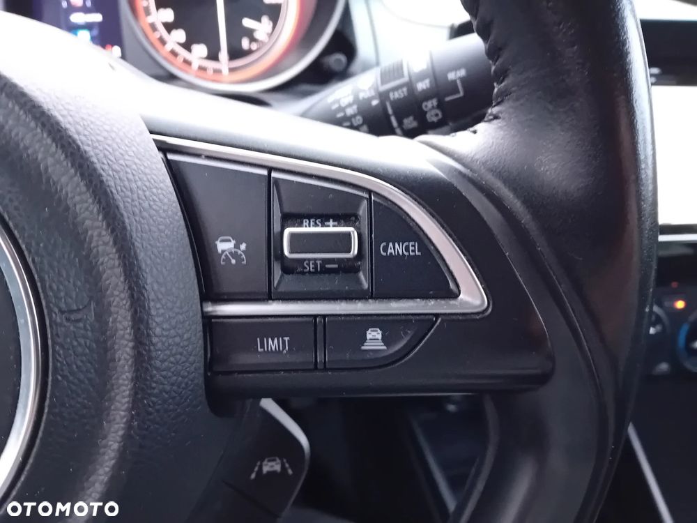 Suzuki Swift 1.2 Dualjet Hybrid CVT Comfort - 23