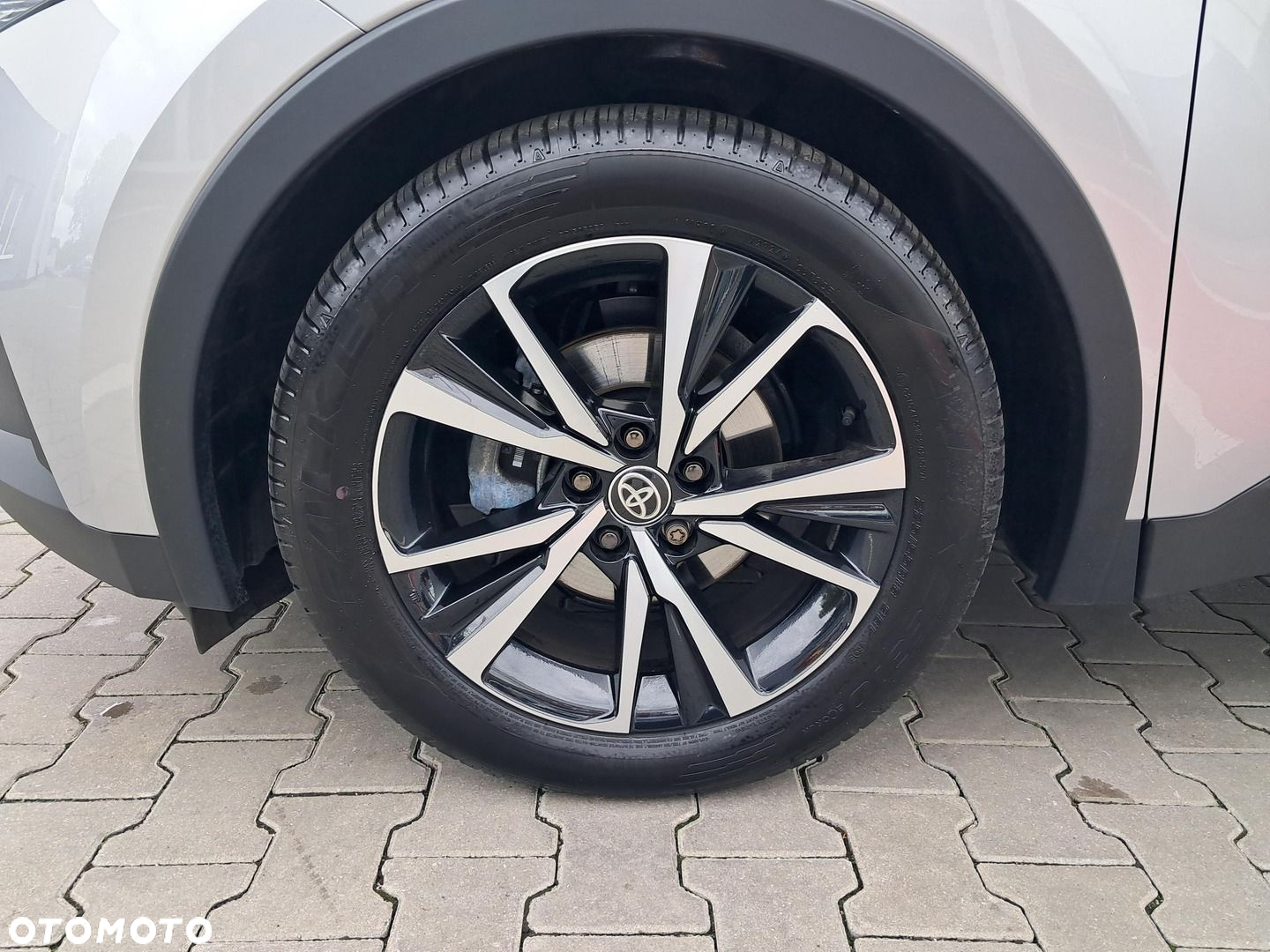 Toyota C-HR - 9