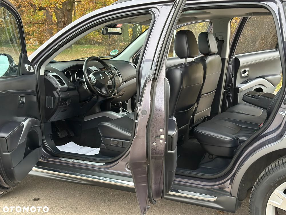 Mitsubishi Outlander 2.0 Intense + 2WD EU5 CVT - 18