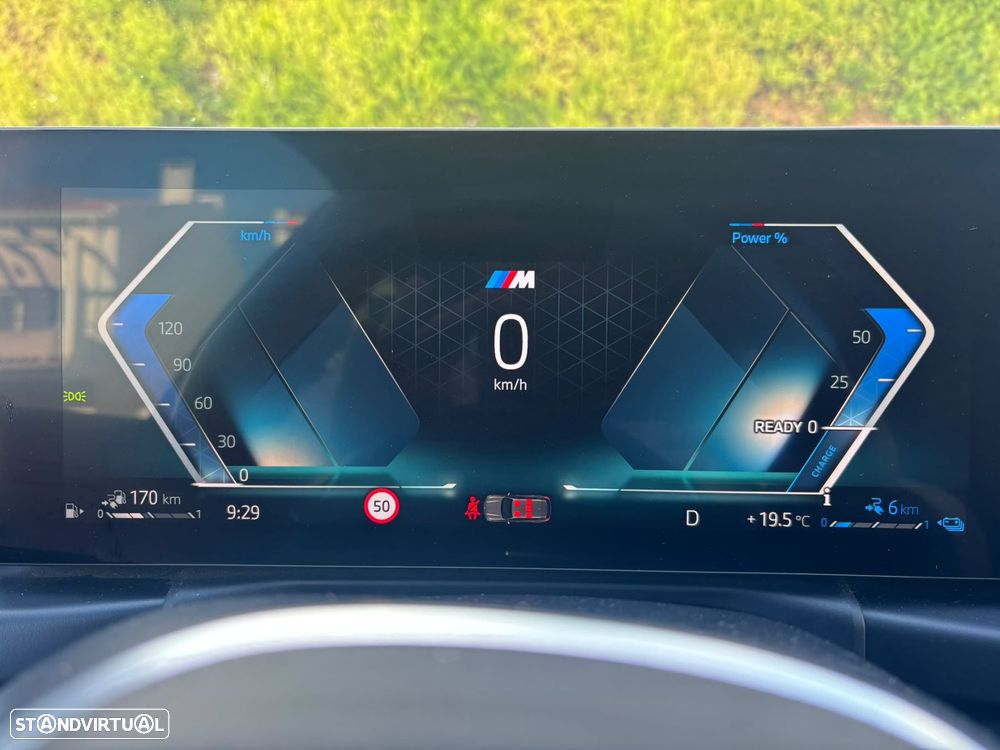 BMW 320 e Pack Desportivo M Auto - 35