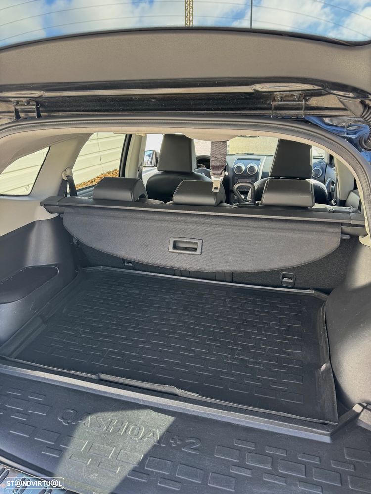 Nissan Qashqai +2 1.5 dCi Tekna Pele Preto +Navi - 21