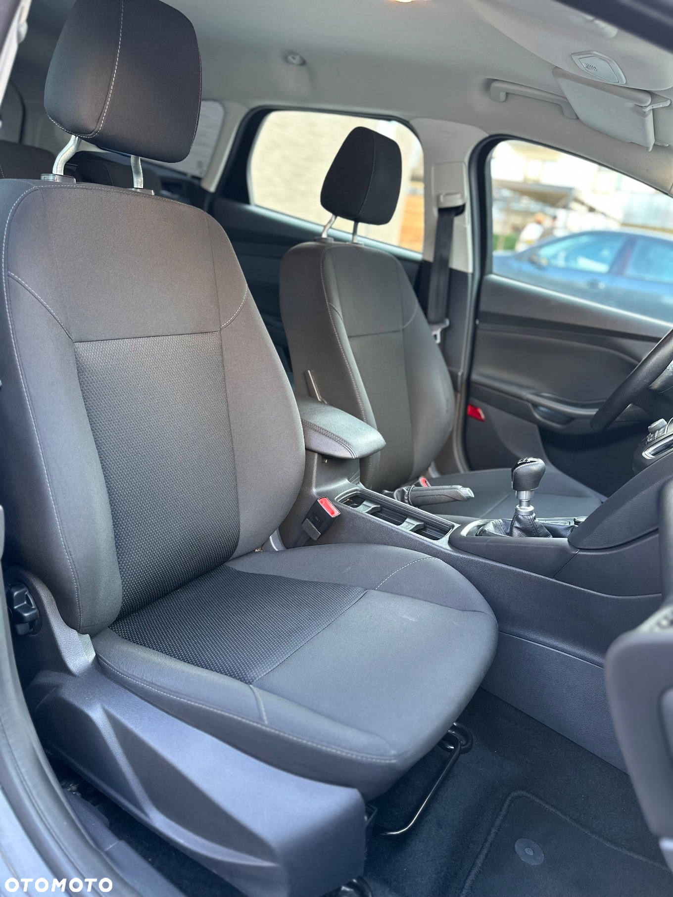 Ford Focus 1.0 EcoBoost Trend - 28