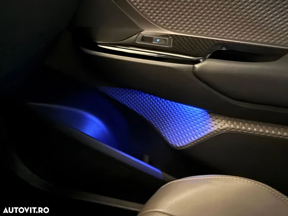 Toyota C-HR 2.0 HSD 184 CP 4x2 CVT C-lassy bi-tone - 18