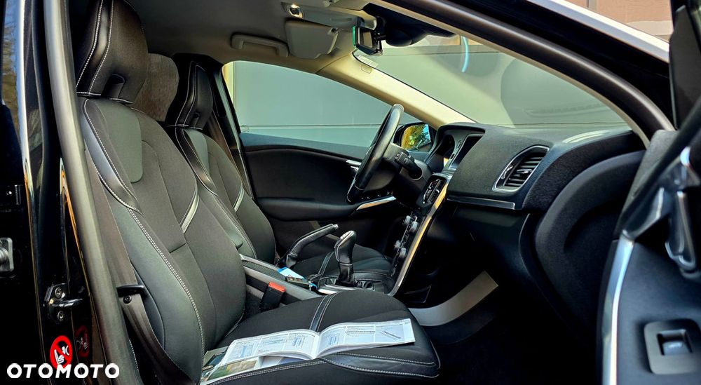 Volvo V40 D2 You - 12