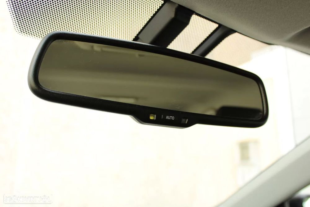 Toyota Auris 1.4 D-4D Exclusive+Navi - 34