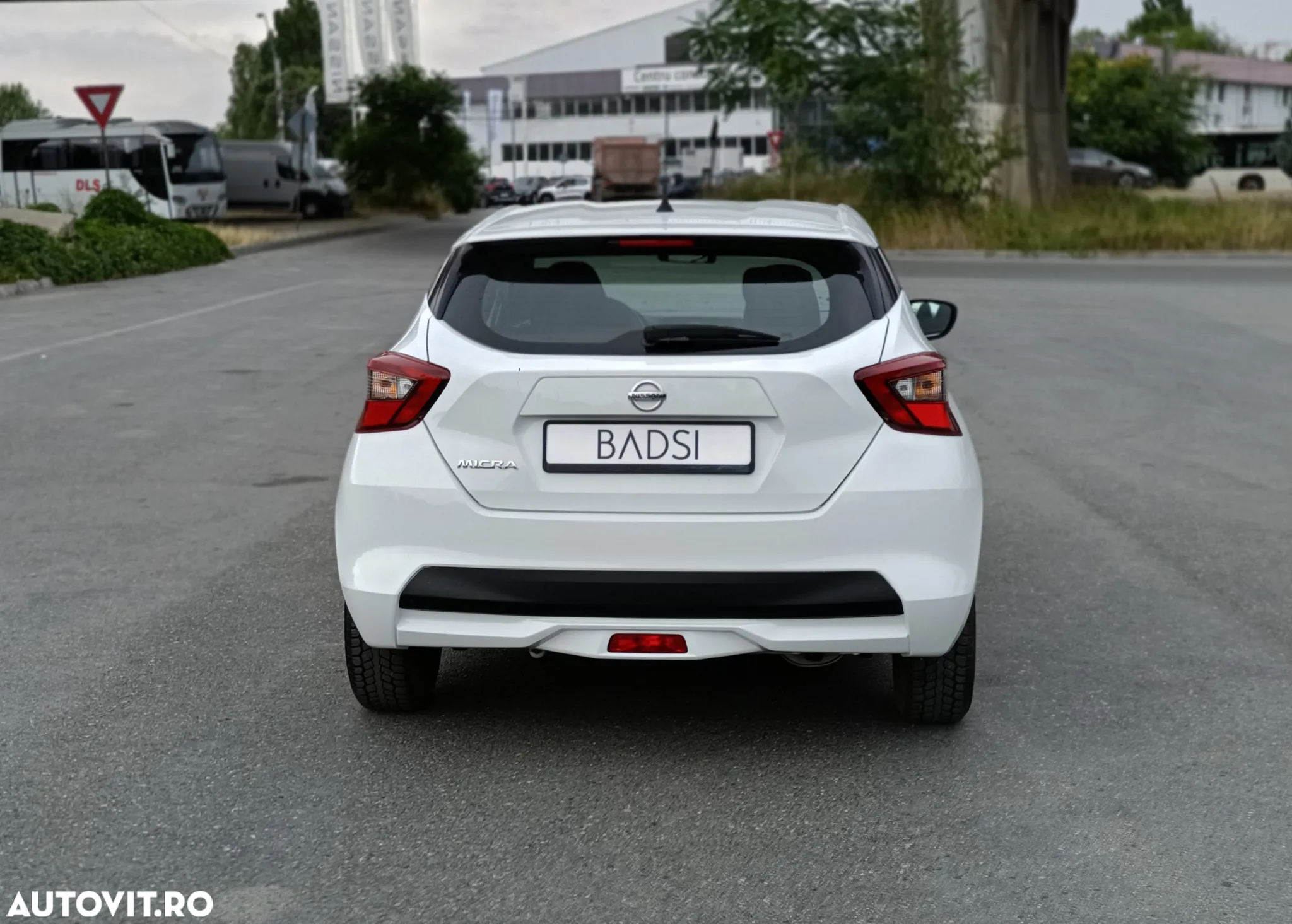 Nissan Micra - 5