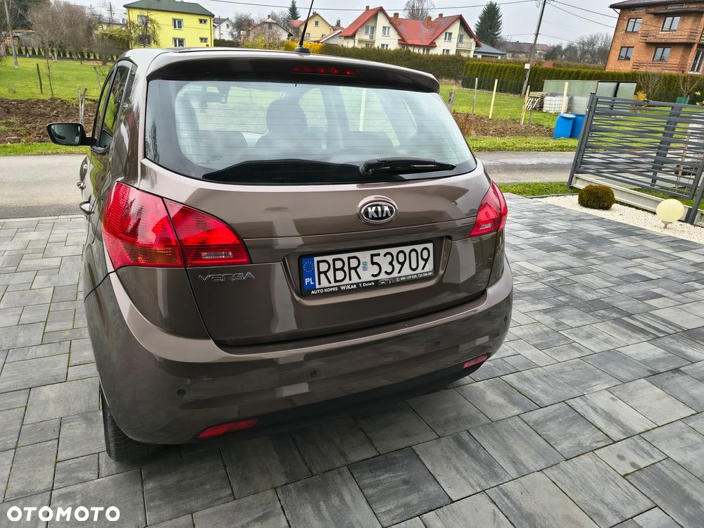Kia Venga 1.4 CVVT Business Line - 12