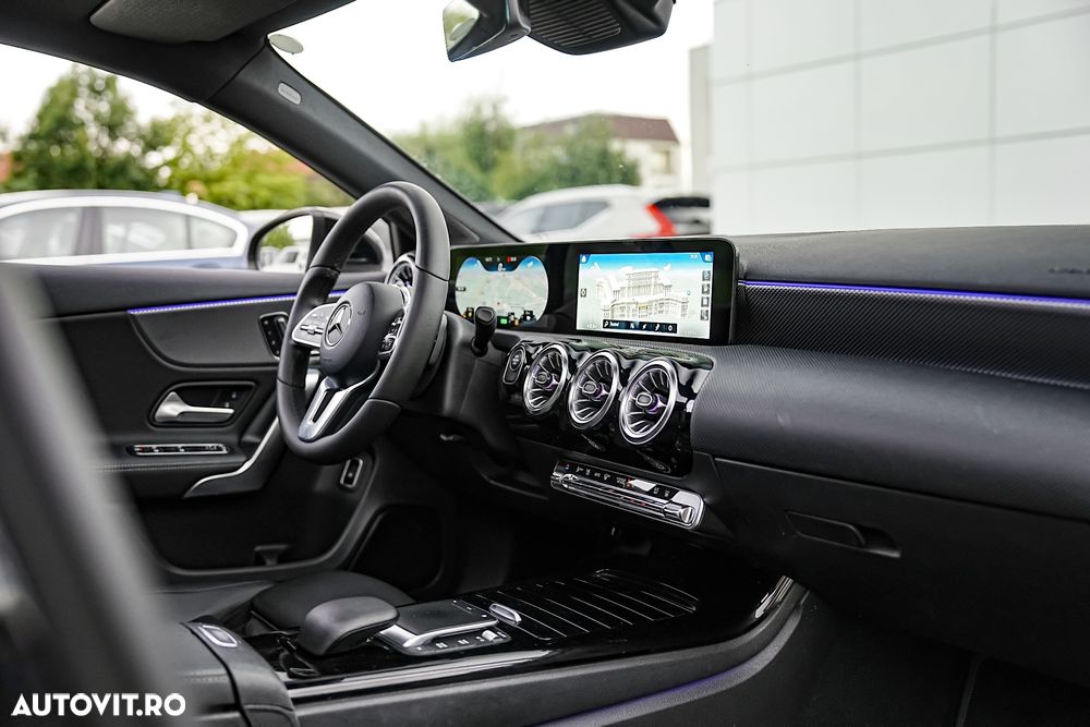Mercedes-Benz A 250 e Sedan 8G-DCT Lim. Special Edition - 17