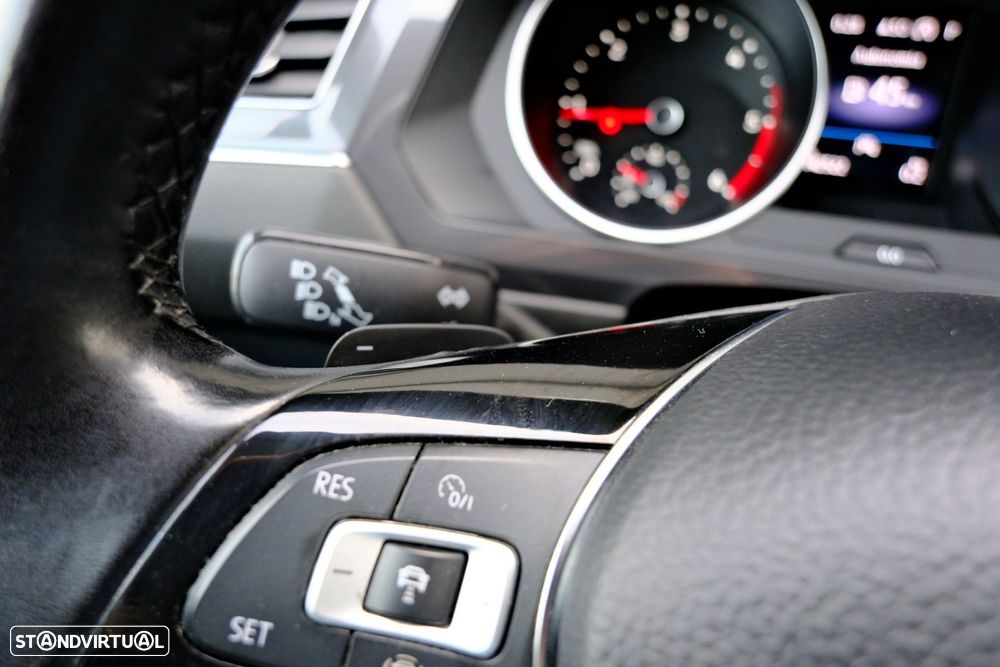 VW Tiguan Allspace 2.0 TDI Confortline DSG - 18