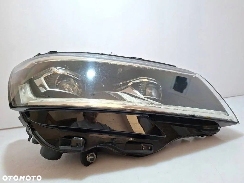 VW MULTIVAN TRANSPORTER T6.1 LIFT REFLEKTOR FULL LED PRAWY PRZÓD 7L1941036B - 3