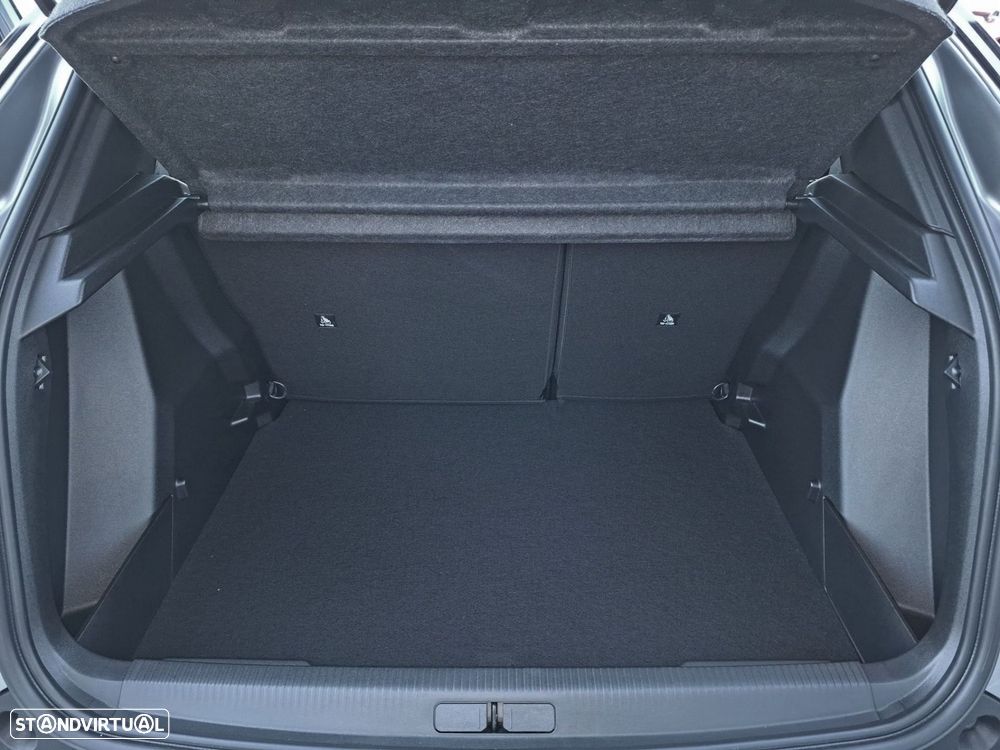 Peugeot 2008 1.2 PureTech Allure - 22