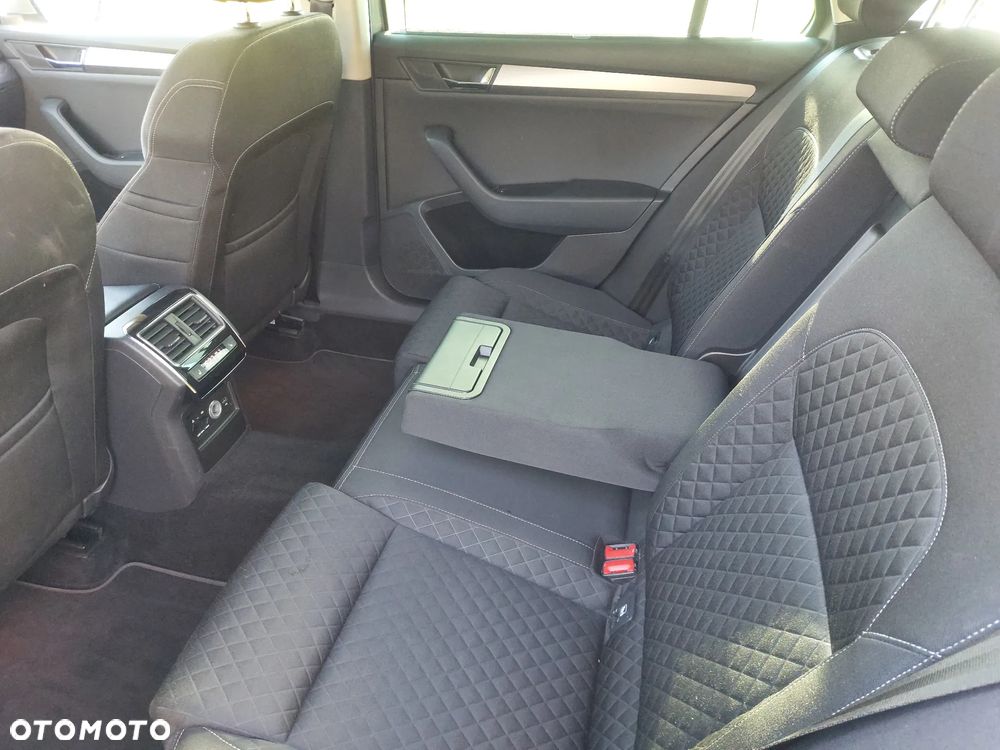 Skoda Superb 1.6 TDI Style - 15