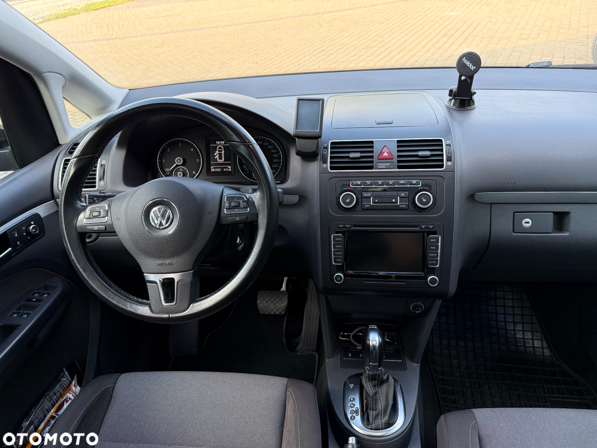 Volkswagen Touran 1.6 TDI DPF DSG STYLE - 17