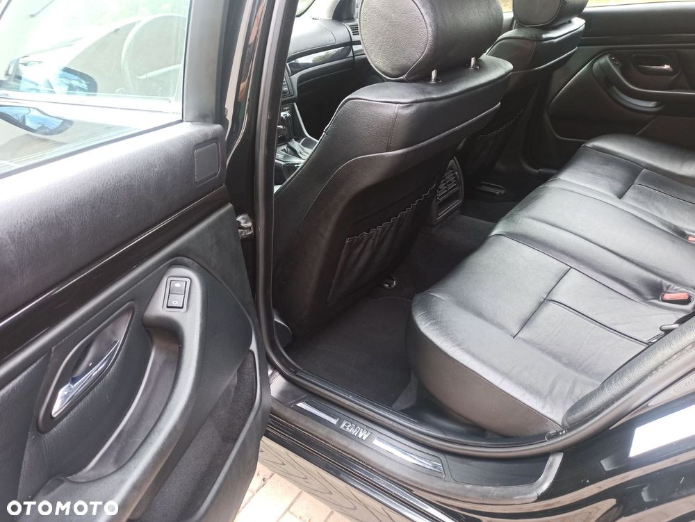 BMW Seria 5 - 12