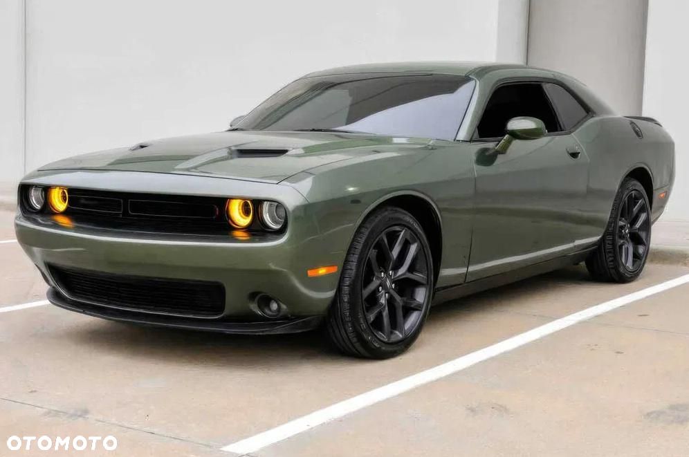 Dodge Challenger 5.7 R/T - 2