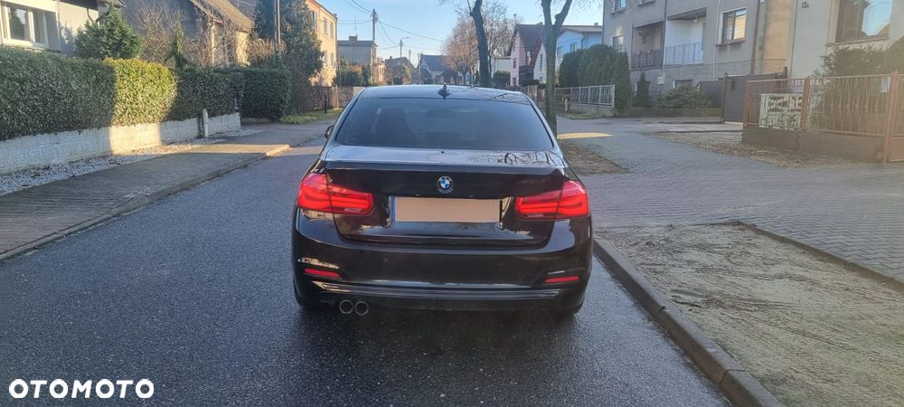 BMW Seria 3 320d xDrive Sport Line - 7