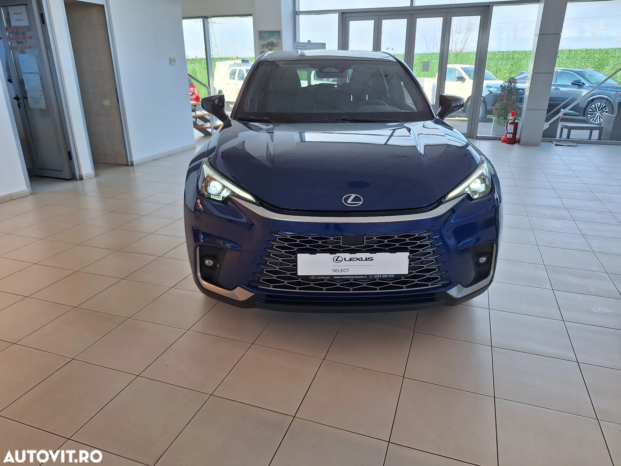 Lexus LBX 1.5 HEV 4x2 CVT Emotion - 3