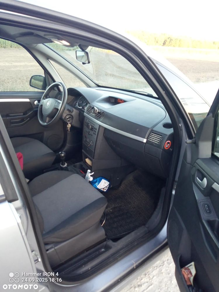 Opel Meriva - 11