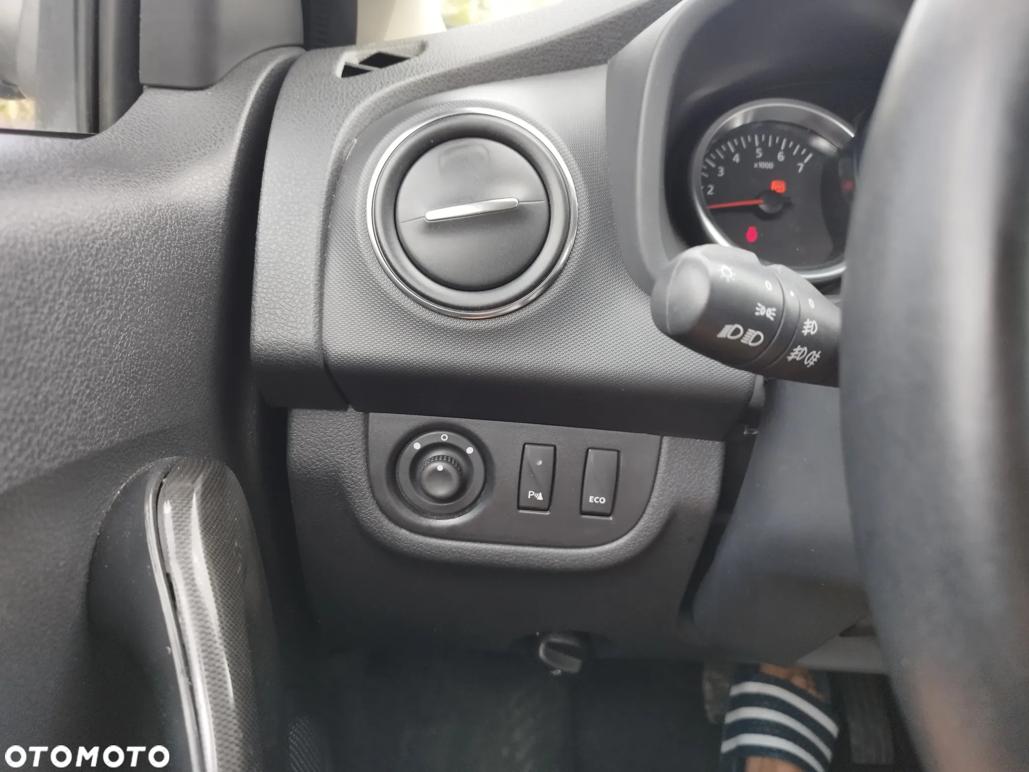 Dacia Logan MCV TCe 90 S&S Easy-R Laureate - 35