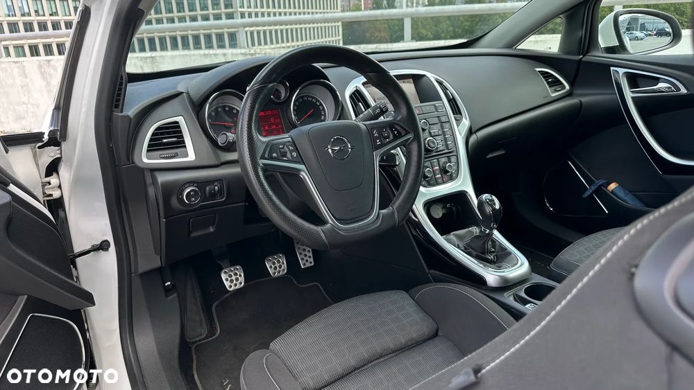 Opel Astra - 10