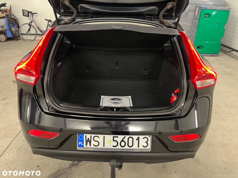 Volvo V40 D2 Momentum - 18