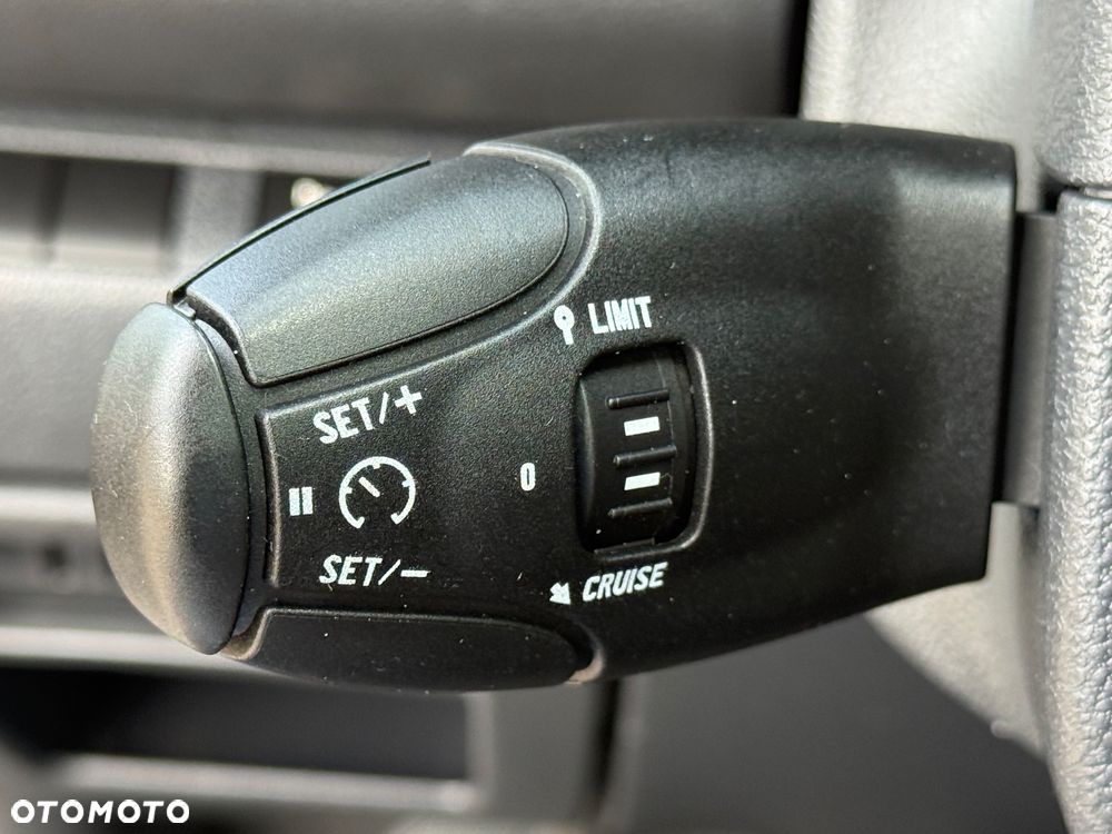 Peugeot 5008 - 36