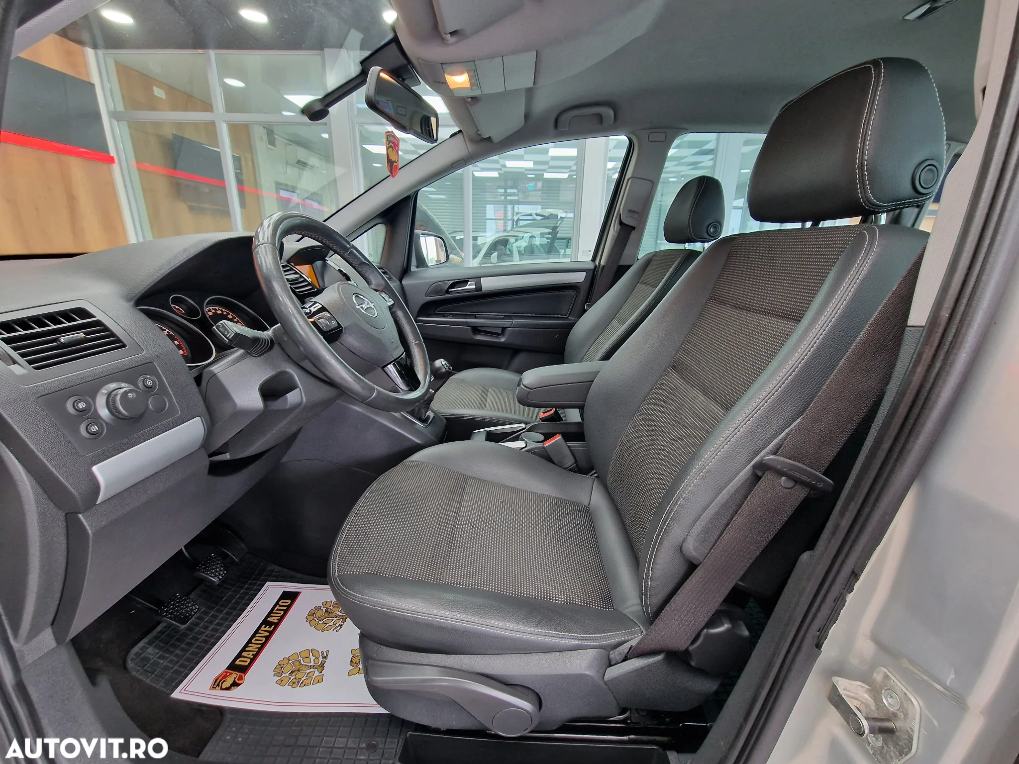 Opel Zafira 1.6 Cosmo - 6
