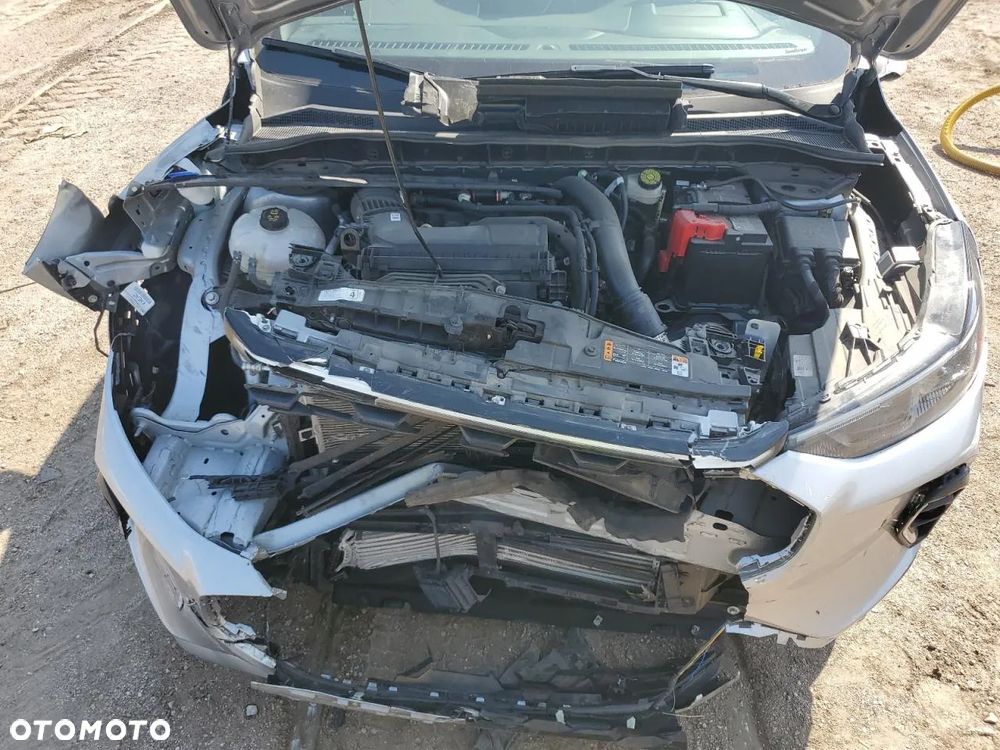 Ford Escape 2.0 EcoBoost AWD Titanium - 6