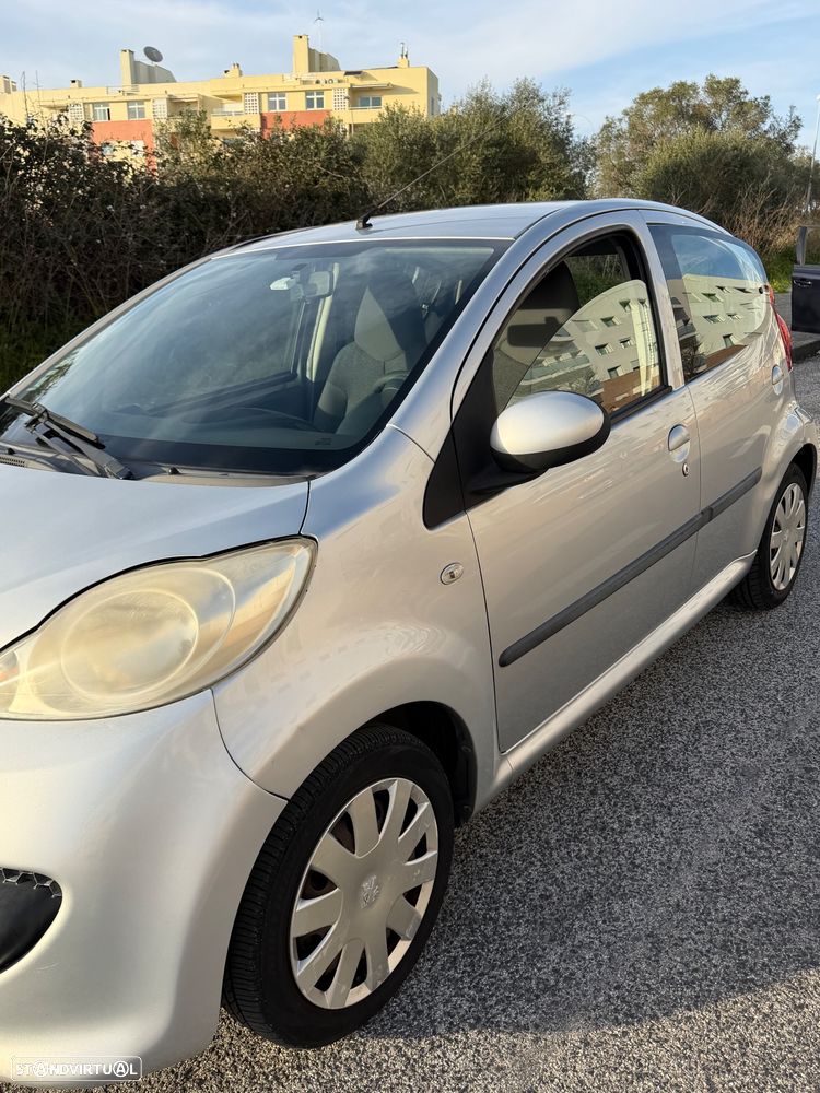 Peugeot 107 1.0 Trendy - 4