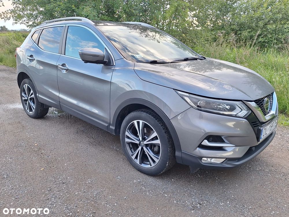 Nissan Qashqai 1.3 DIG-T N-Connecta - 1
