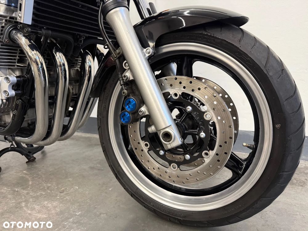 Yamaha XJR - 31