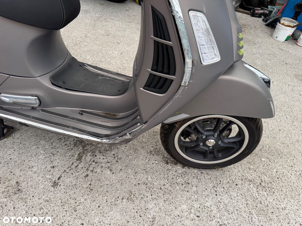 Vespa GTS - 12
