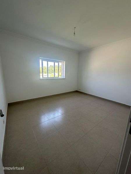 Moradia Isolada T3 - Fernão Ferro - Grande imagem: 5/11