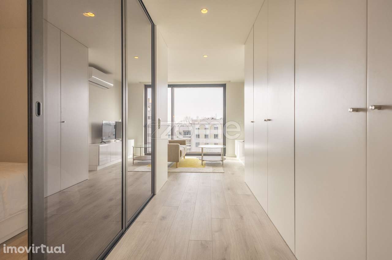 T0+1 Refúgio Urbano para Arrendar com Garagem e Arrumos em Matosinhos - Grande imagem: 4/28