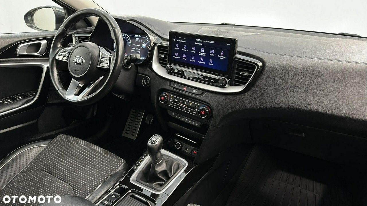 Kia Ceed 1.4 T-GDI L Business Line - 14
