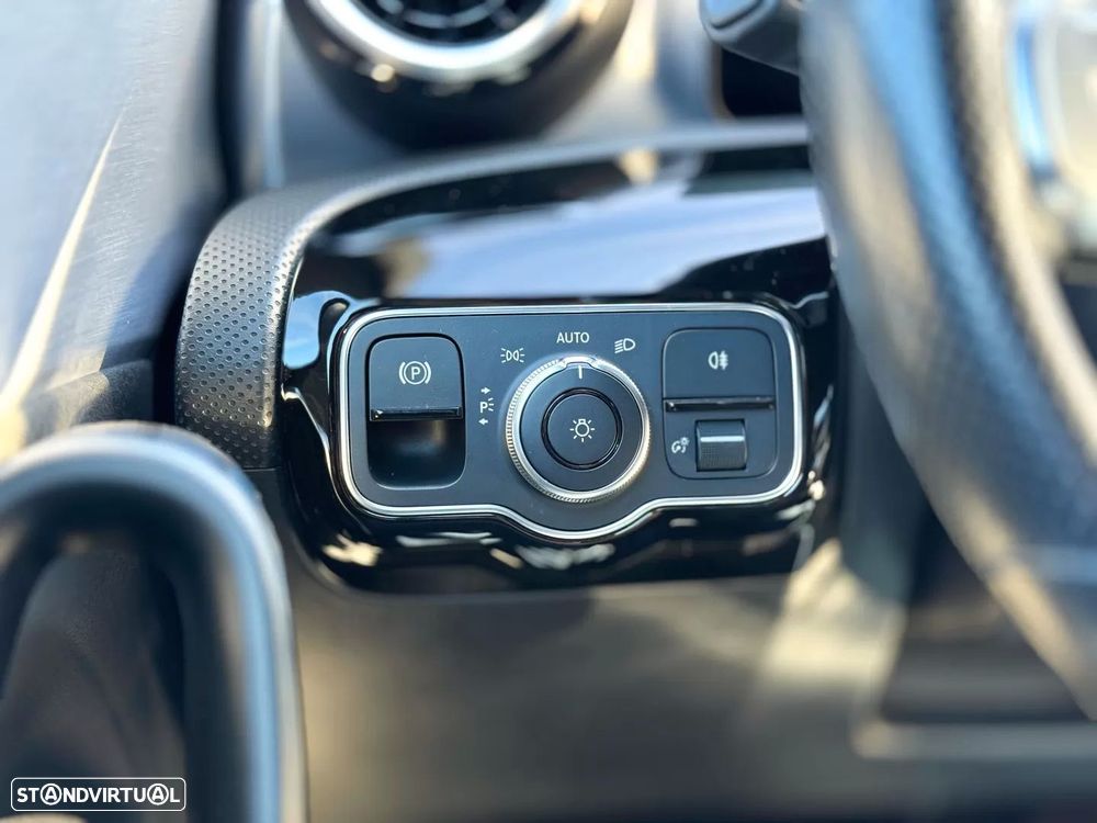 Mercedes-Benz CLA 180 d Shooting Brake AMG Line Aut. - 24